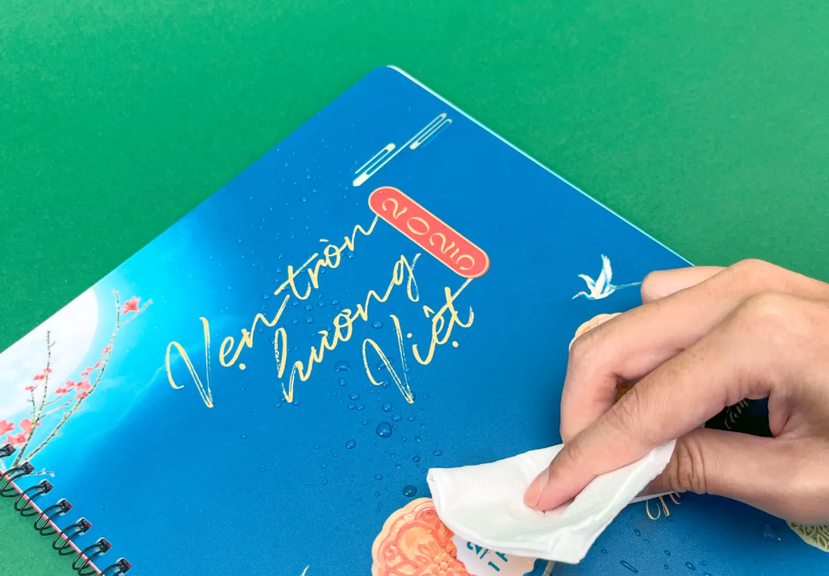 Menu nhựa PVC - giải pháp Menu chống nước, dễ vệ sinh cho hàng quán